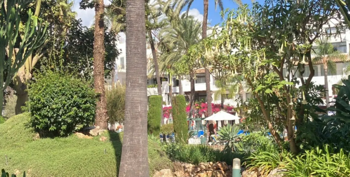 Продажа апартаментов на первом этаже в Puerto Banús 7