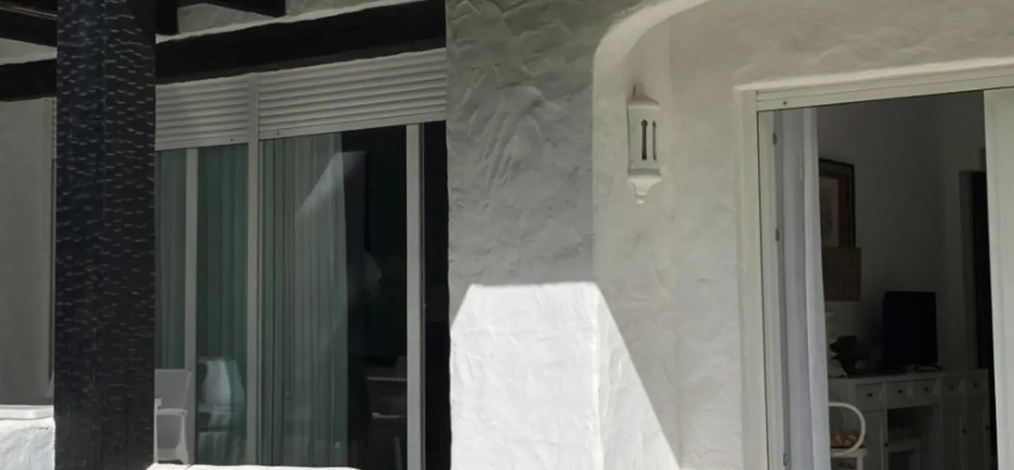 Sale of ground floor apartment in Puerto Banús 1