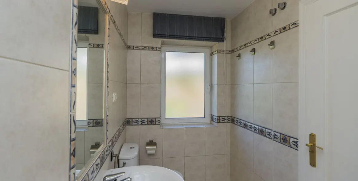 Sale of detached villa in Valtocado 34