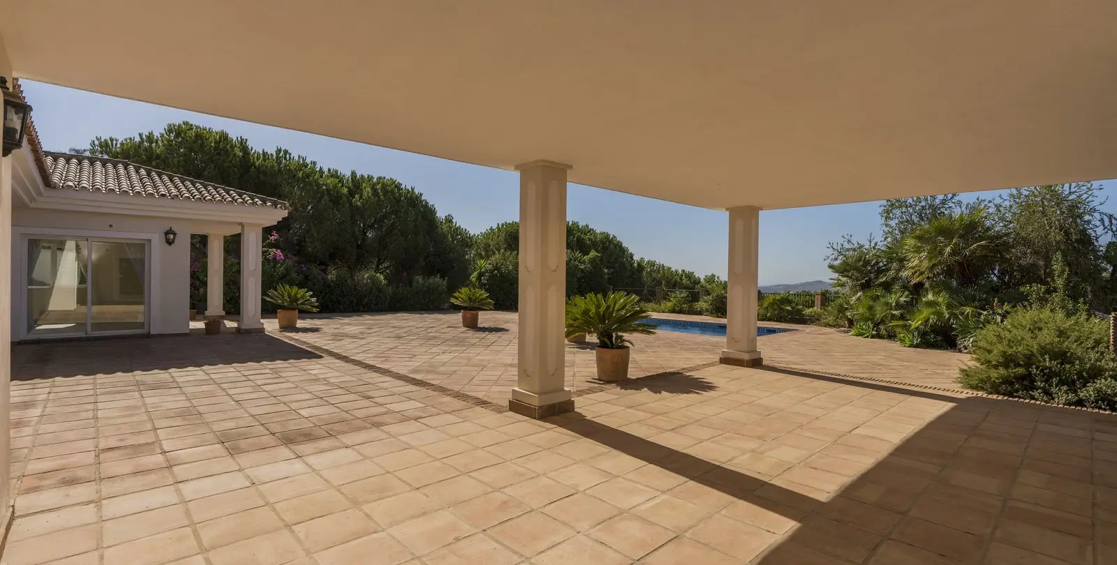 Sale of detached villa in Valtocado 6