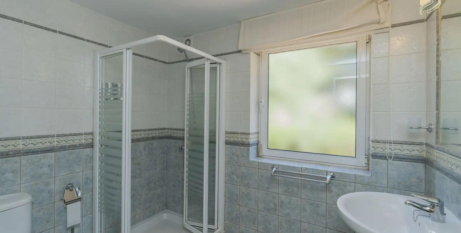 Sale of detached villa in Valtocado 25