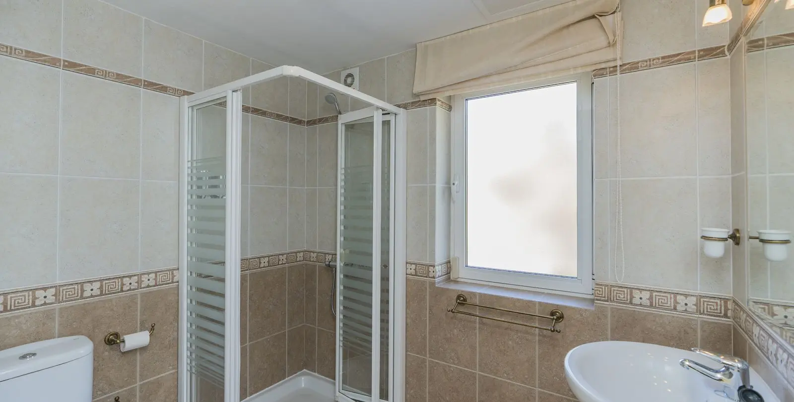 Sale of detached villa in Valtocado 28