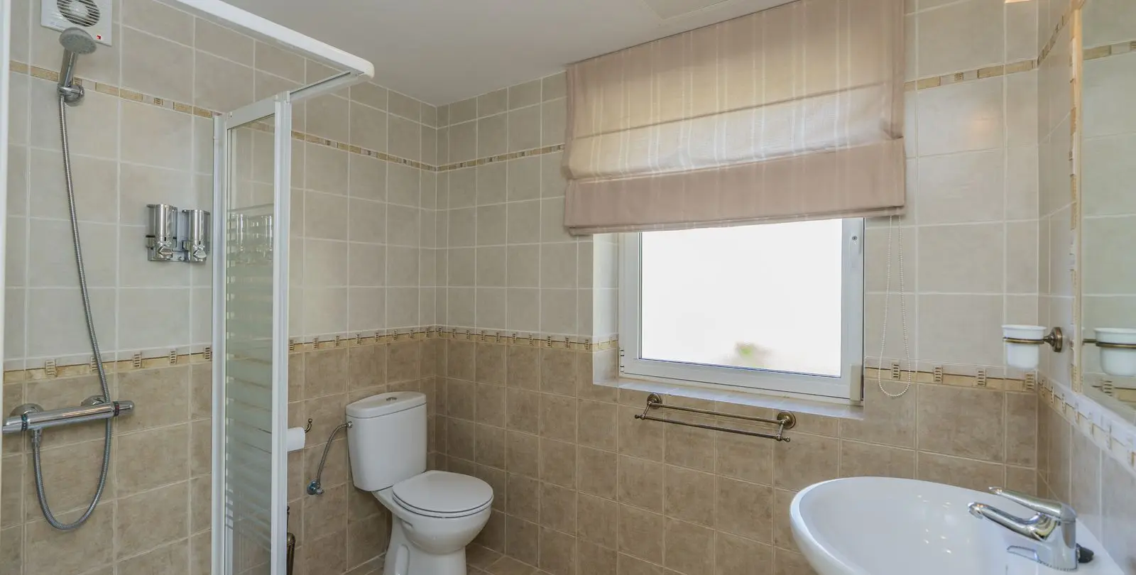 Sale of detached villa in Valtocado 31