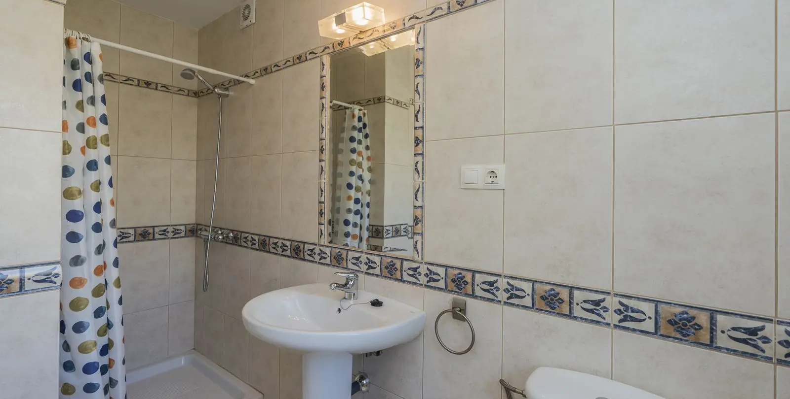 Sale of detached villa in Valtocado 33