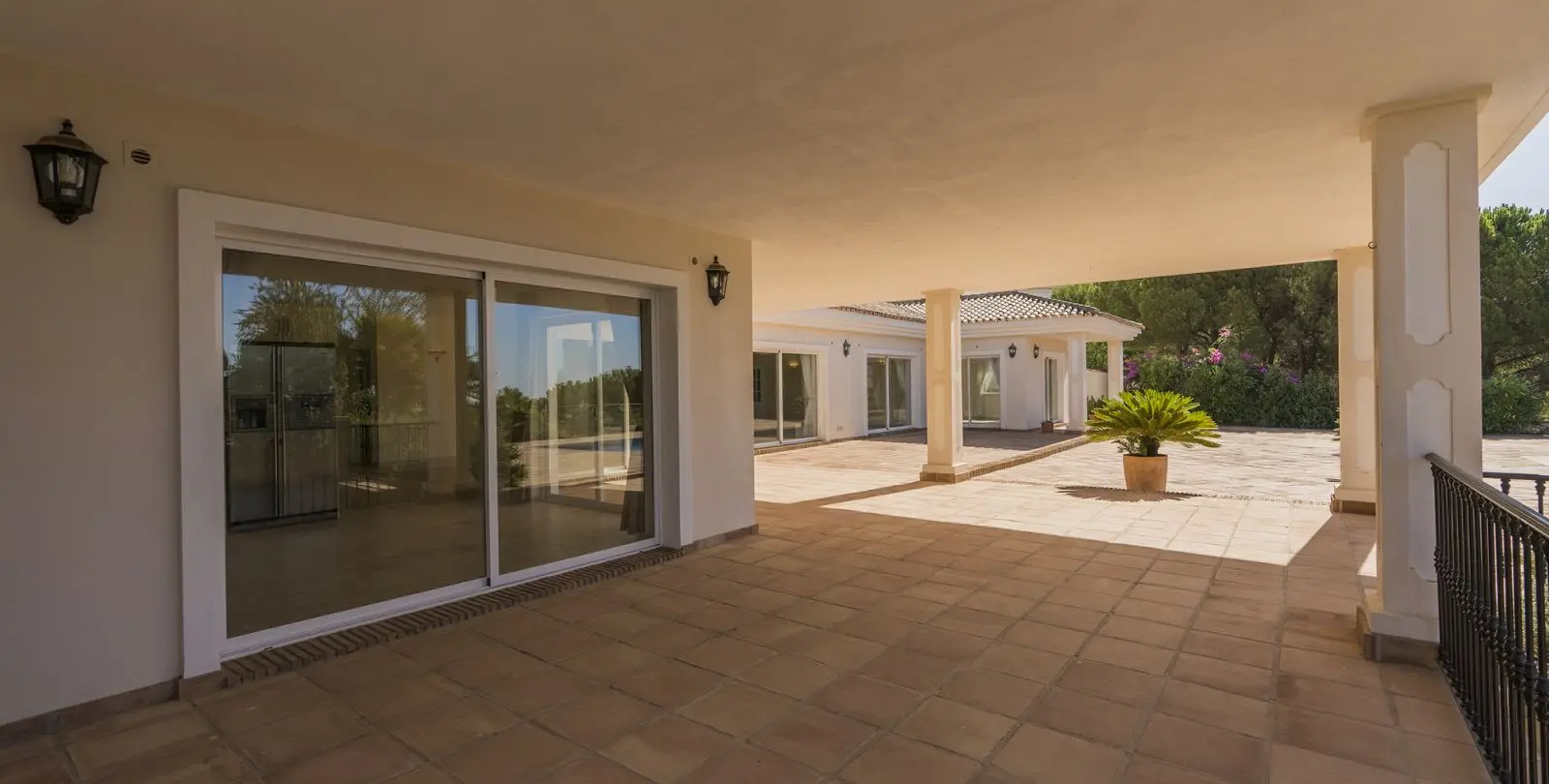 Sale of detached villa in Valtocado 44