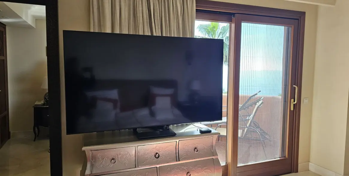 Short-term rent of middle floor apartment in Estepona 13