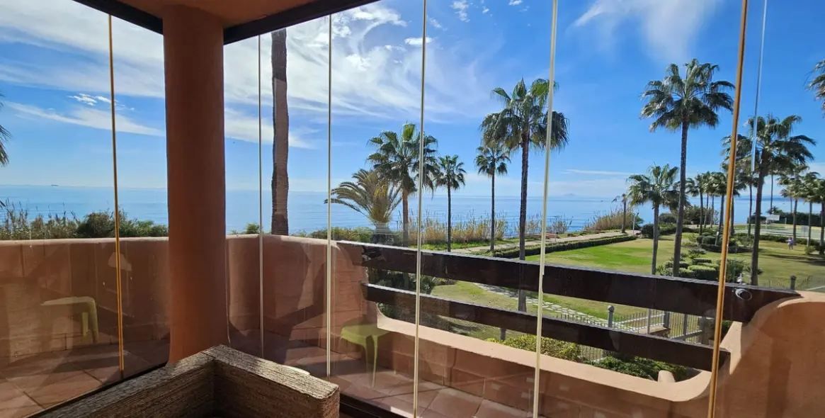 Alquiler a corto plazo de apartamento en planta media en Estepona 31