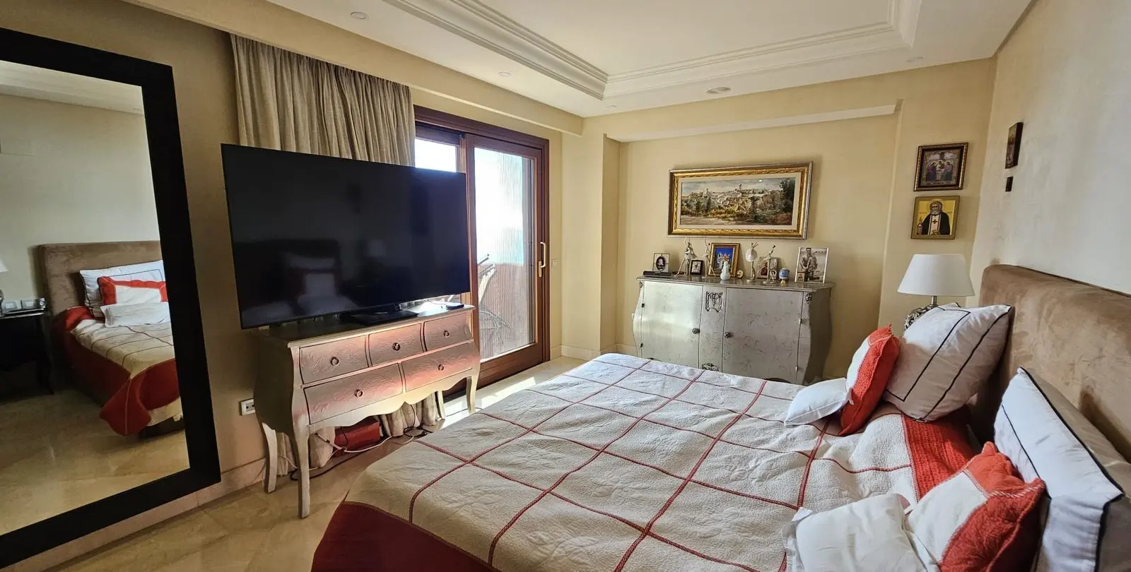 Краткосрочная аренда апартаментов на среднем этаже в Estepona 9