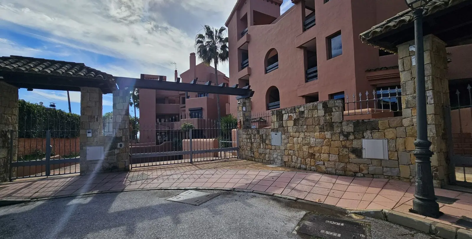 Краткосрочная аренда апартаментов на среднем этаже в Estepona 35