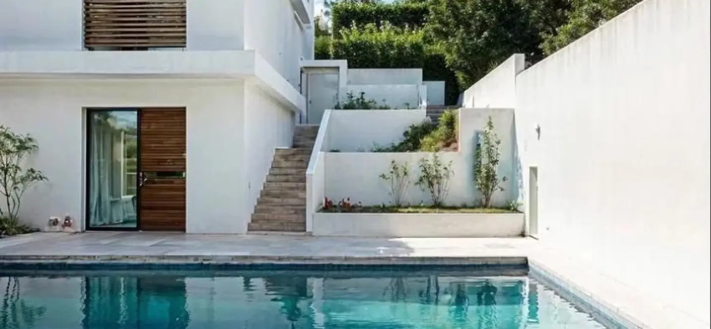 Sale of detached villa in Málaga 2