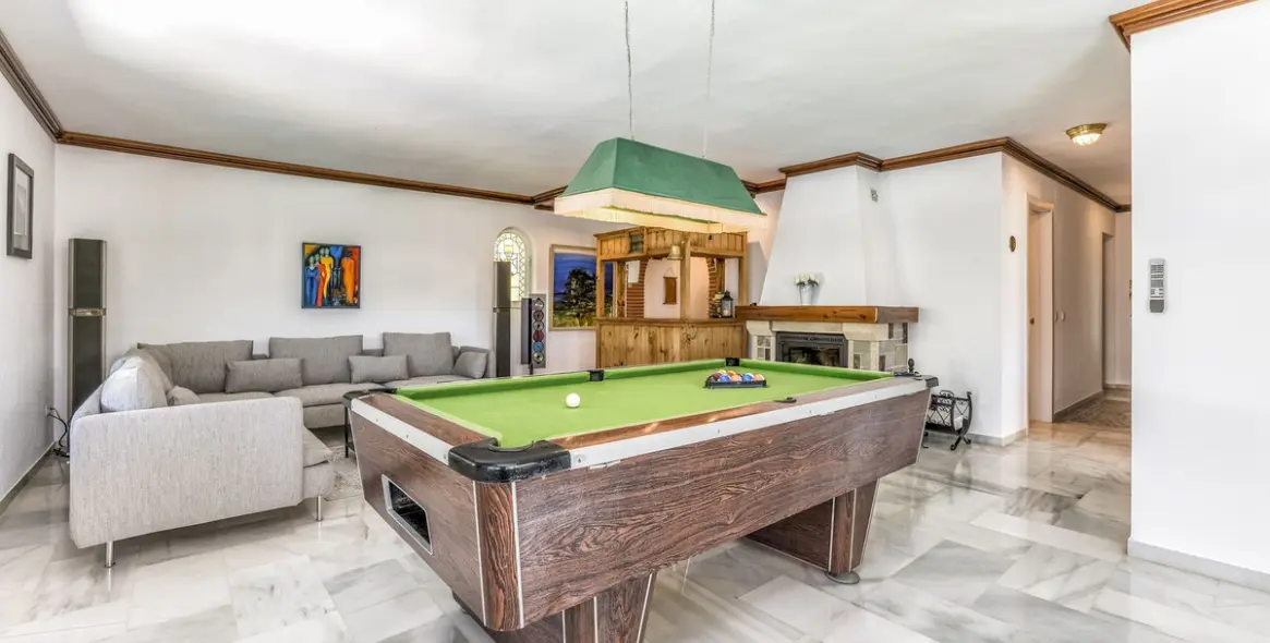 Sale of detached villa in Benalmadena Costa 11