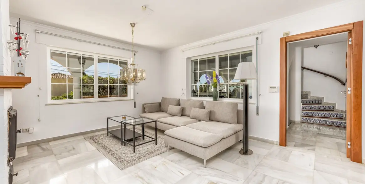 Sale of detached villa in Benalmadena Costa 15