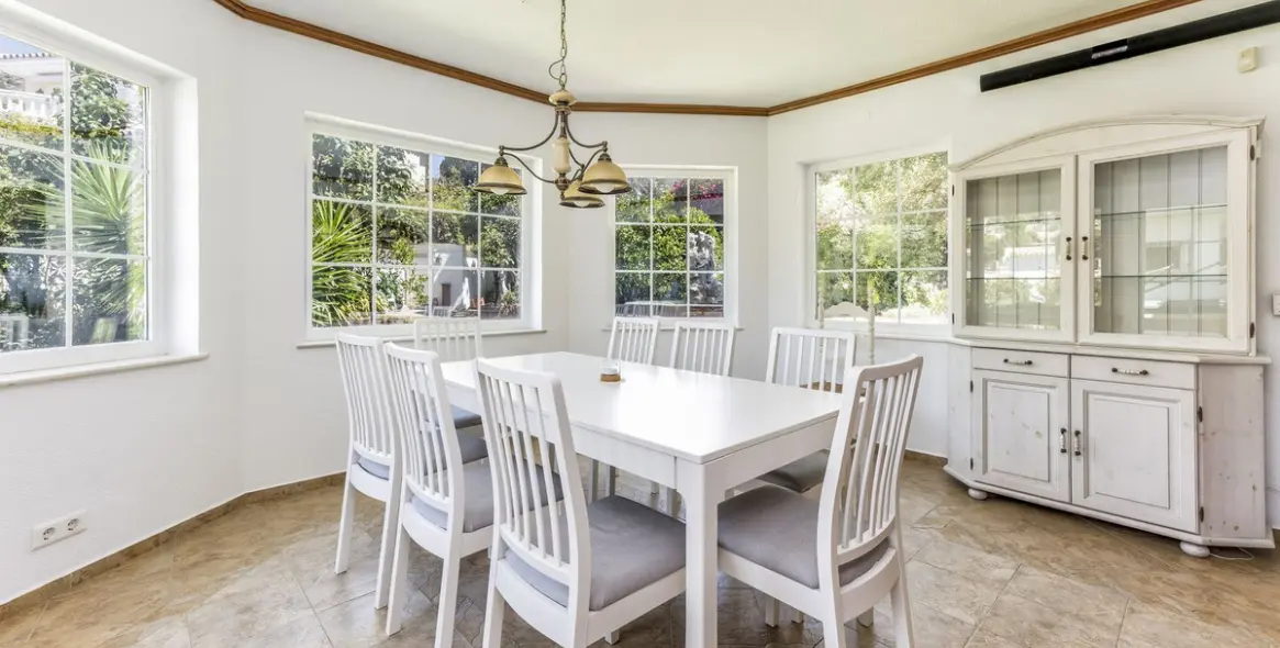 Sale of detached villa in Benalmadena Costa 18