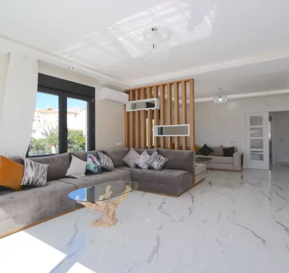 Venta de villa independiente en Riviera del Sol