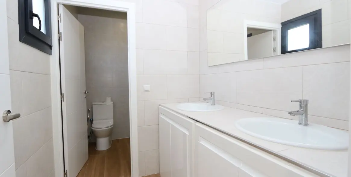 Продажа  отдельно стоящей виллы в Riviera del Sol 13