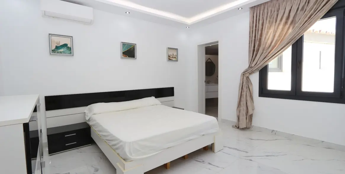 Продажа  отдельно стоящей виллы в Riviera del Sol 18