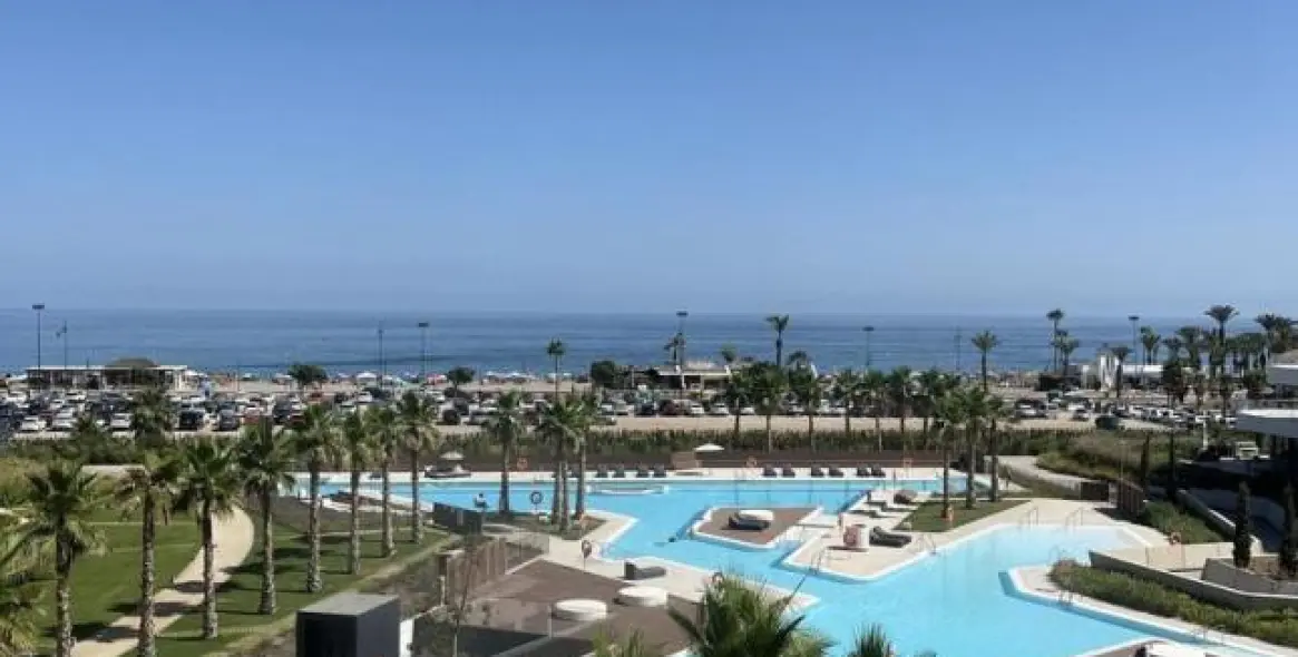 Продажа апартаментов на первом этаже в Los Alamos 2