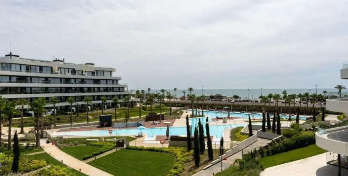 Продажа апартаментов на первом этаже в Los Alamos 4