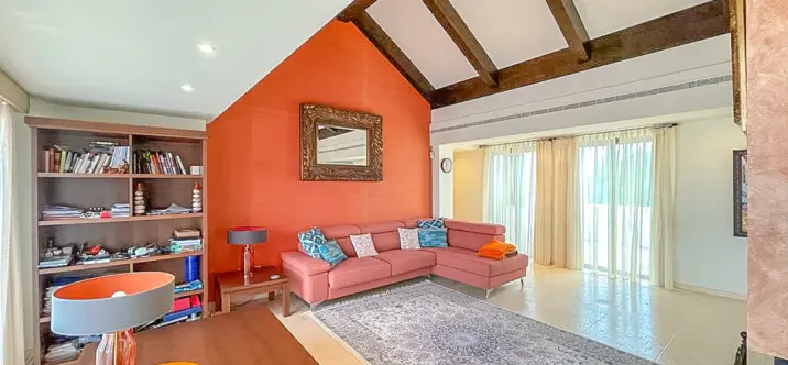 Long-term rent of penthouse in Los Flamingos 2