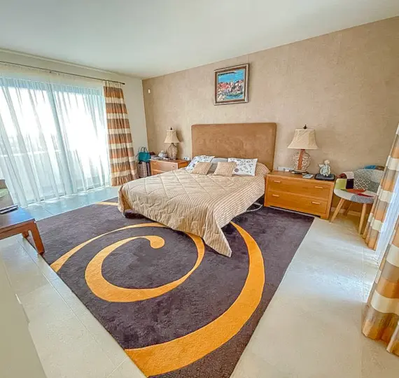 Long-term rent of penthouse in Los Flamingos