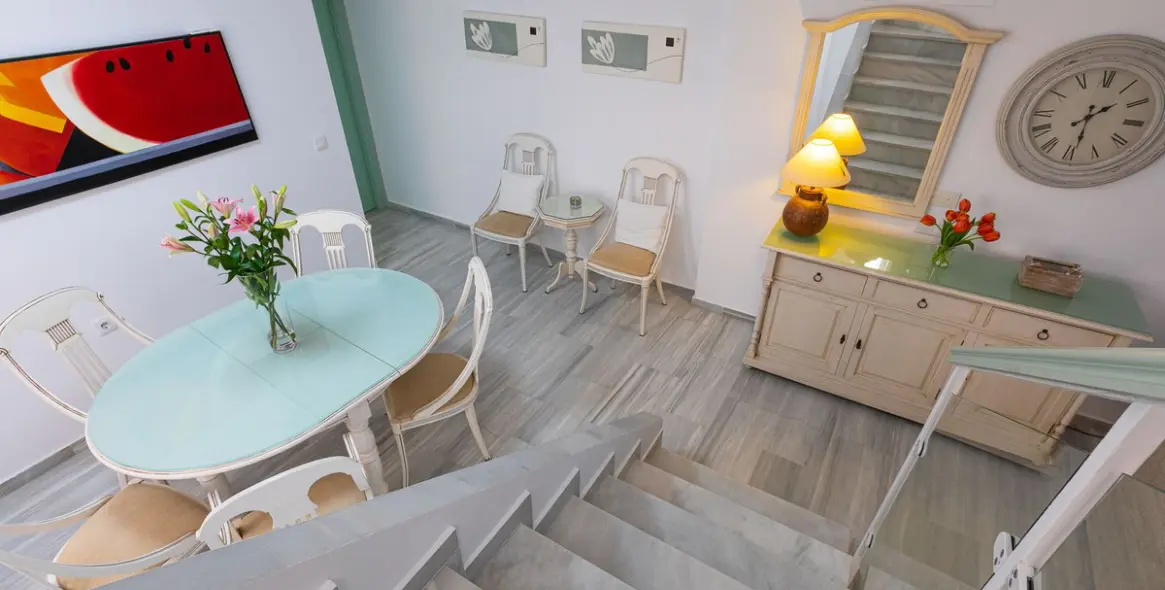 Продажа дома на две семьи в Costabella 15