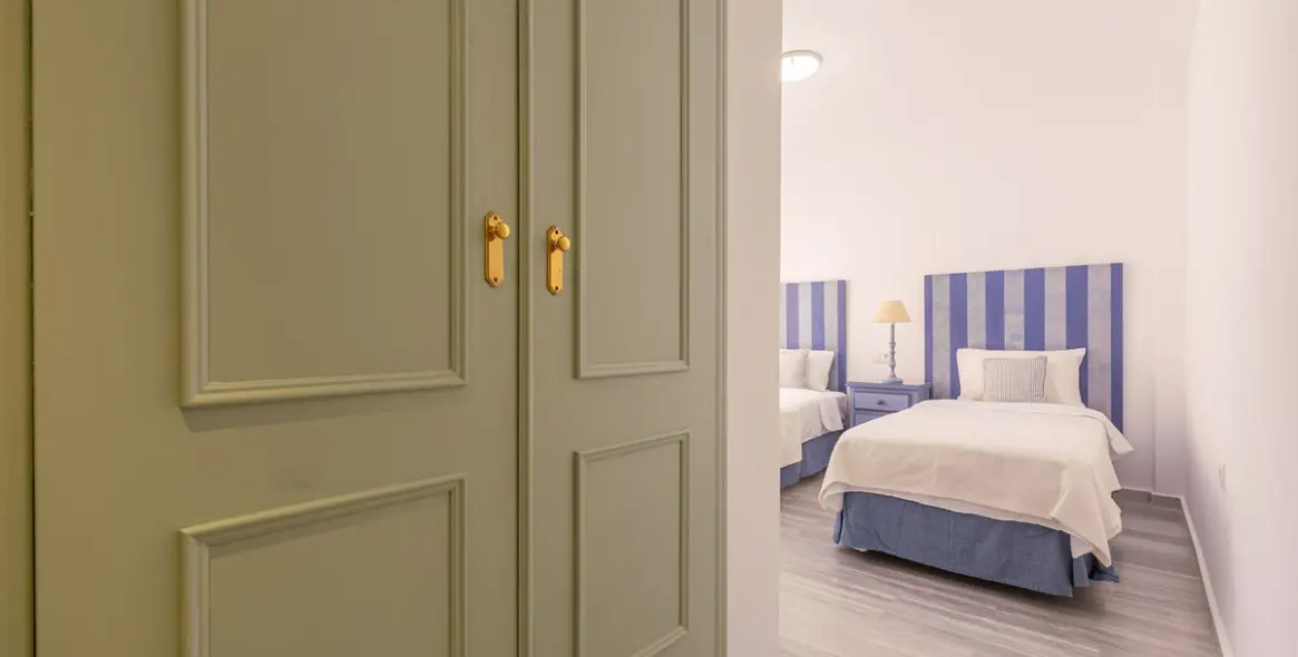 Продажа дома на две семьи в Costabella 22