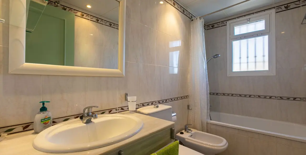 Продажа дома на две семьи в Costabella 31