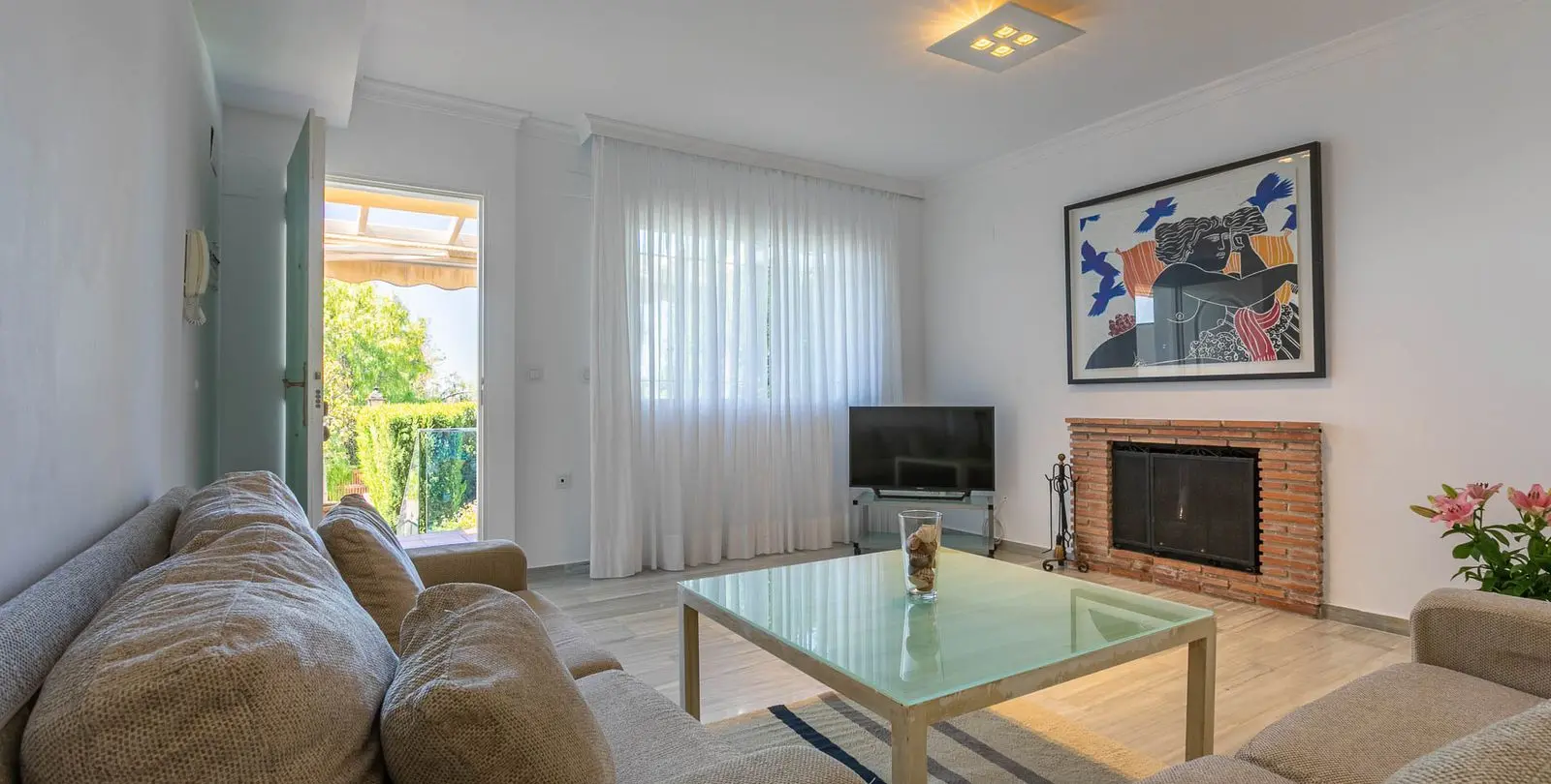 Venta de casa pareada en Costabella 4