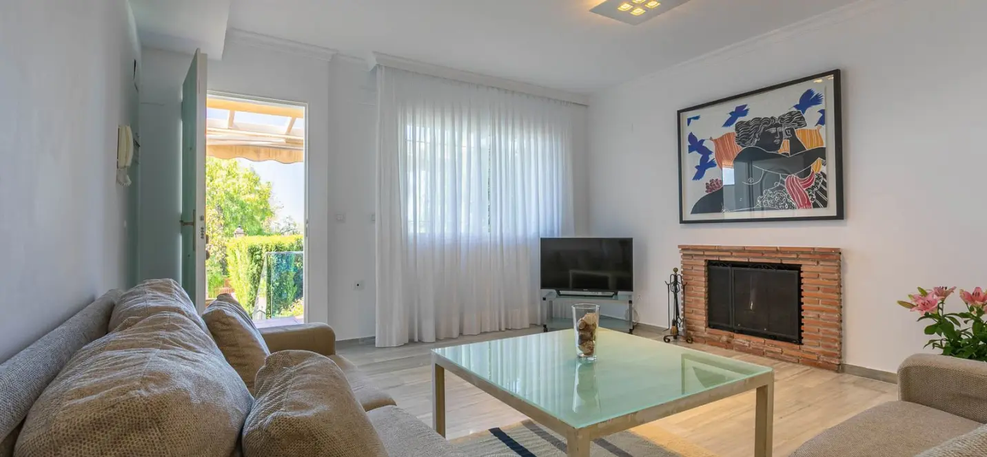 Venta de casa pareada en Costabella 3