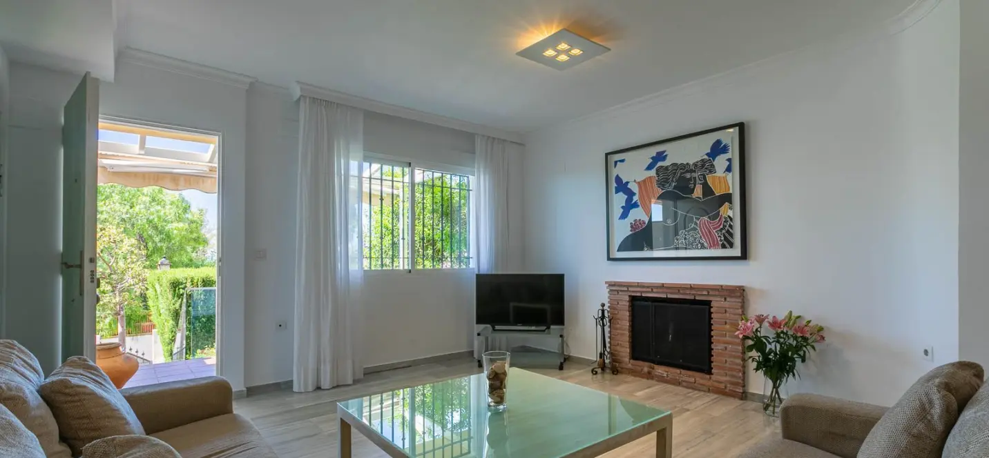 Venta de casa pareada en Costabella 4