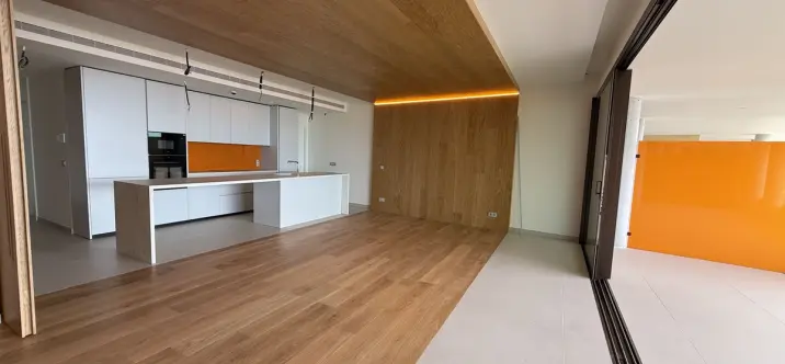 Продажа апартаментов на среднем этаже в Higueron 2