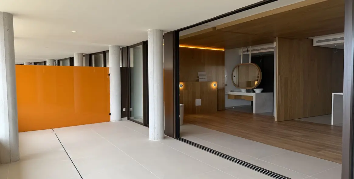 Sale of middle floor apartment in Higueron 9