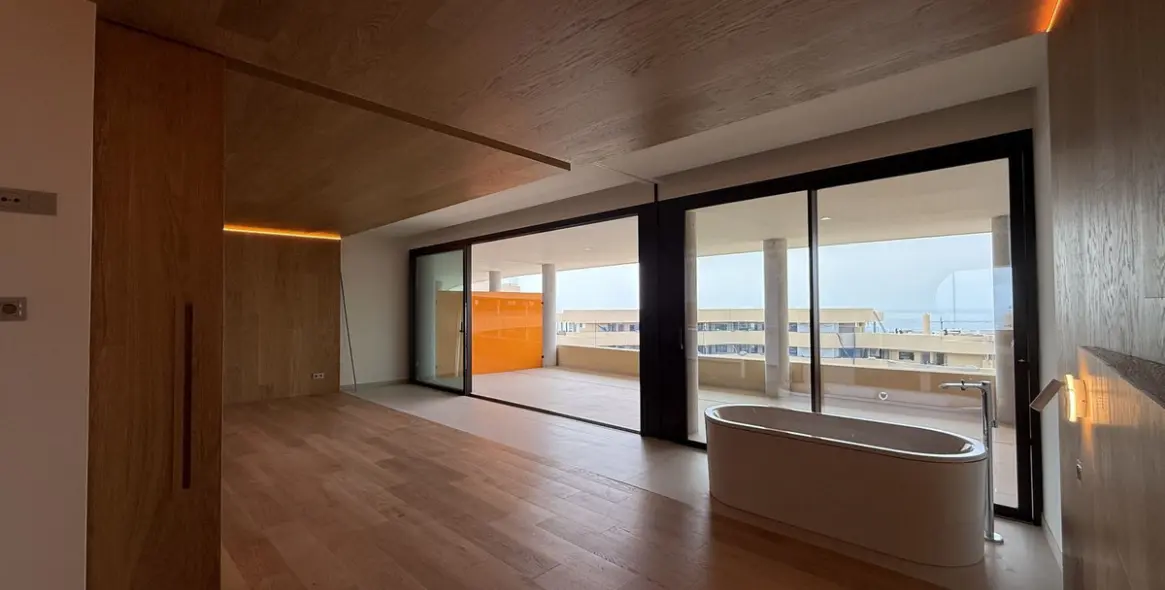 Sale of middle floor apartment in Higueron 15