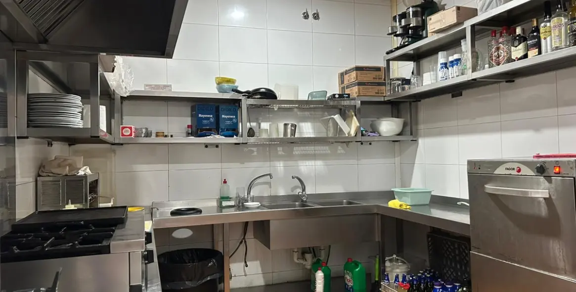 Sale of commercial premises in Marbella 3