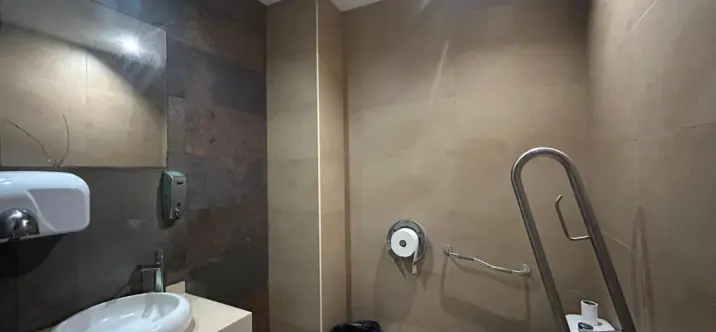 Sale of commercial premises in Marbella 4