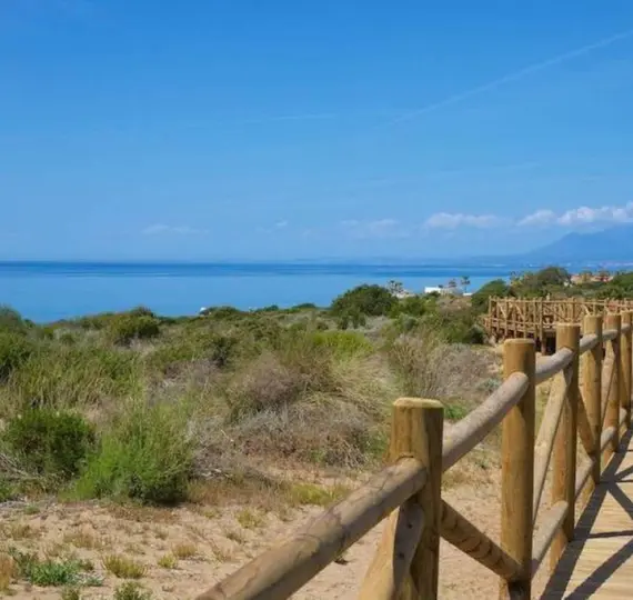 Sale of detached villa in Marbella