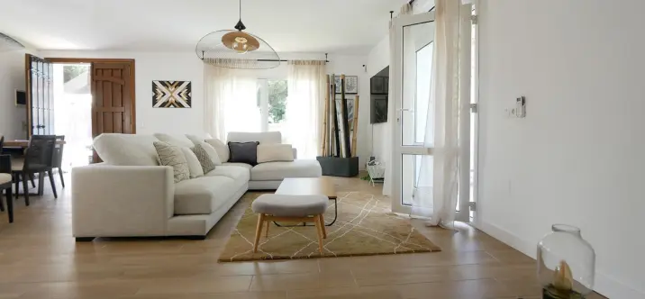 Sale of detached villa in Marbella 3