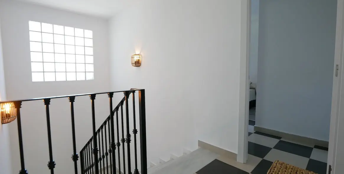 Sale of detached villa in Marbella 14