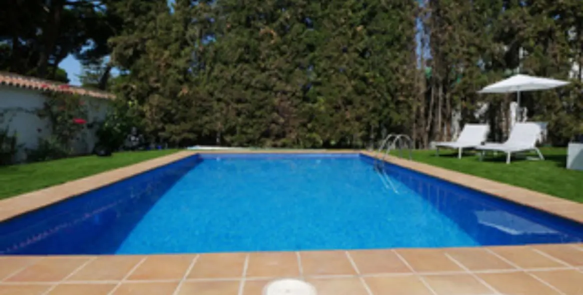 Sale of detached villa in Marbella 35