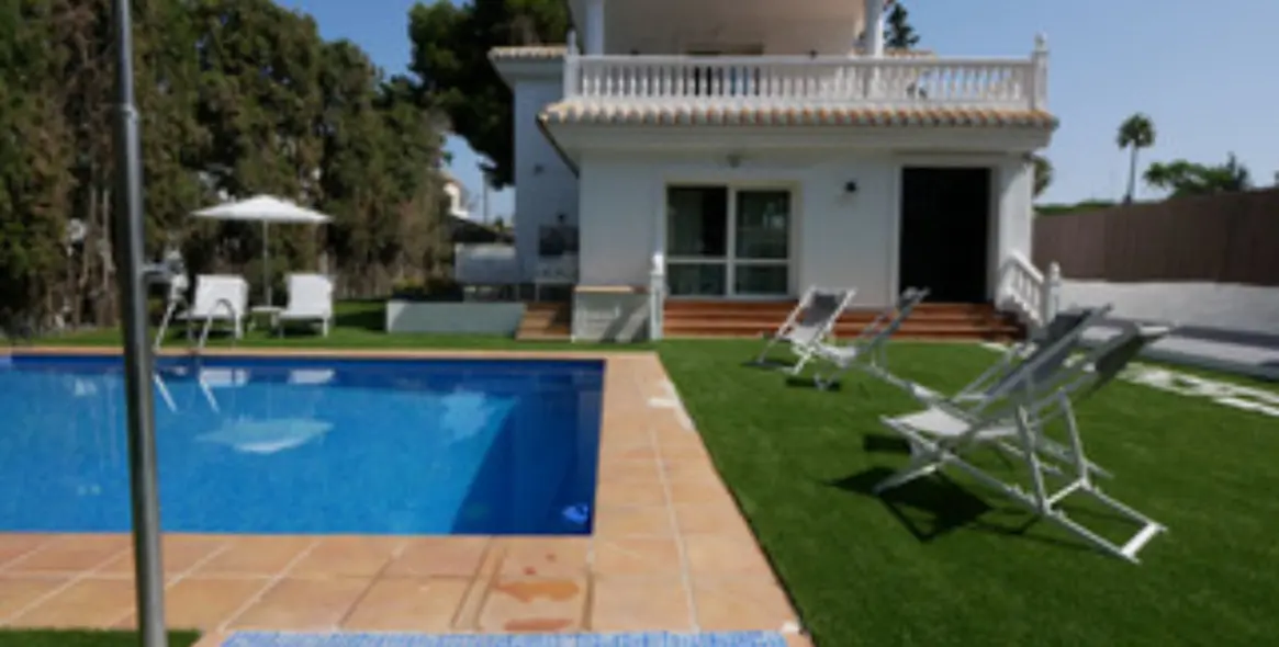 Sale of detached villa in Marbella 36