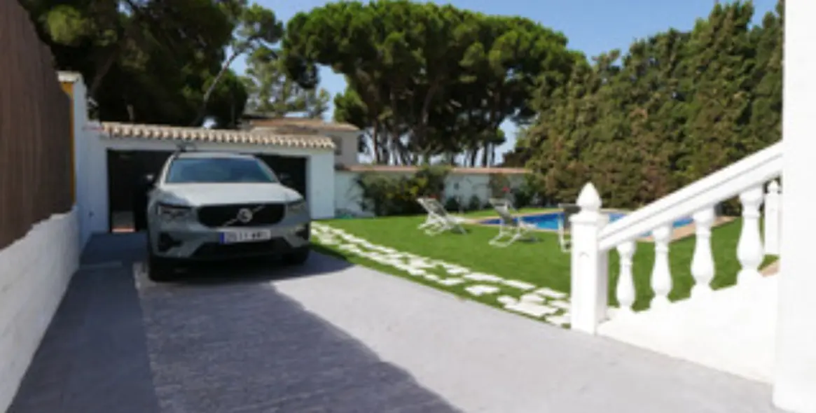 Sale of detached villa in Marbella 39