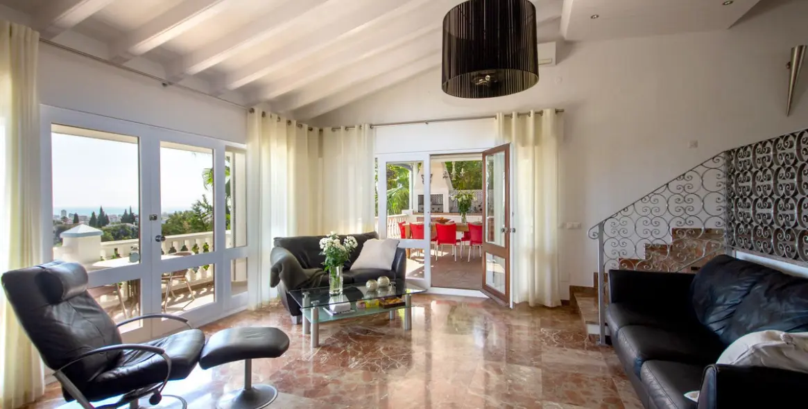 Sale of detached villa in Mijas Costa 19