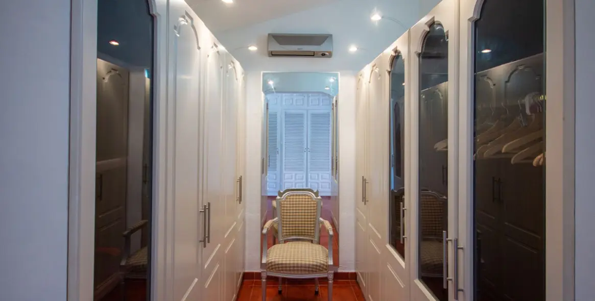 Sale of detached villa in Mijas Costa 28
