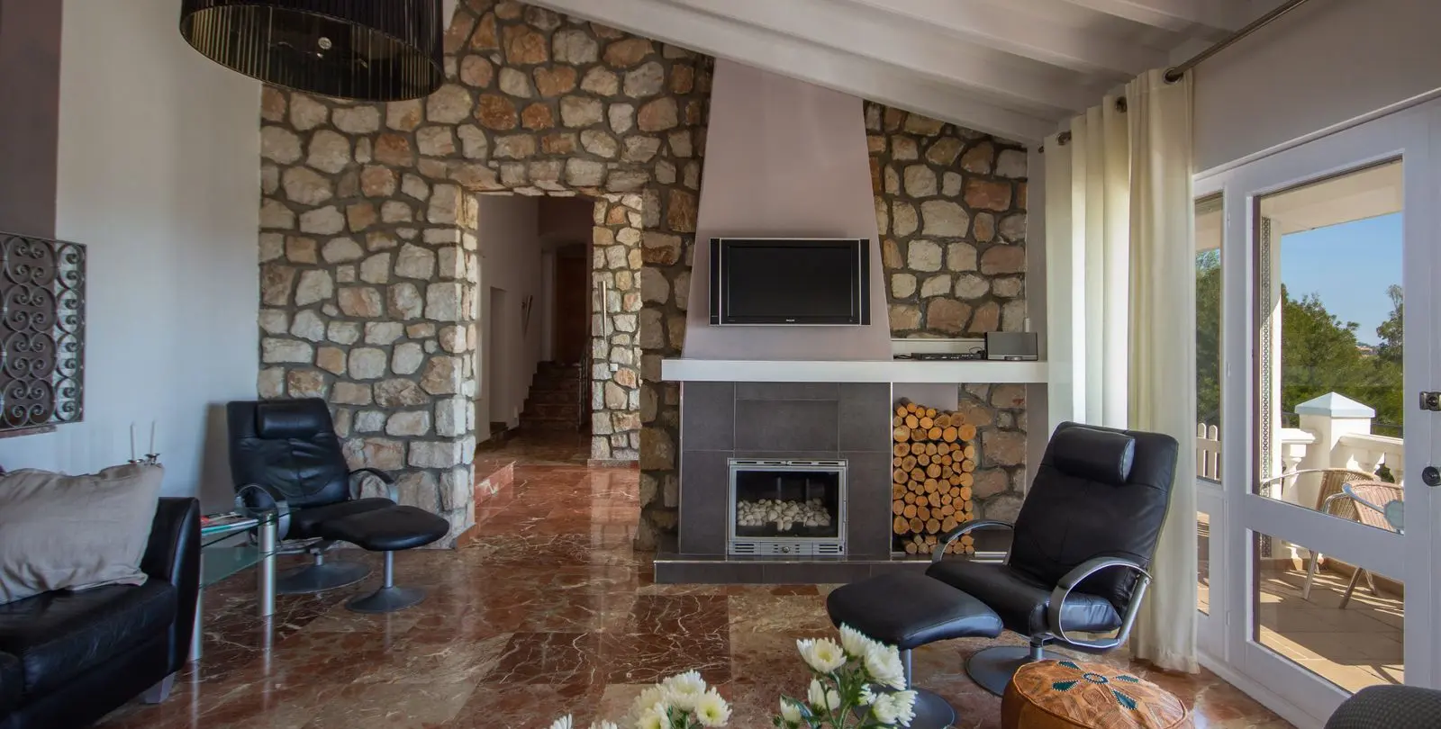 Продажа  отдельно стоящей виллы в Mijas Costa 22