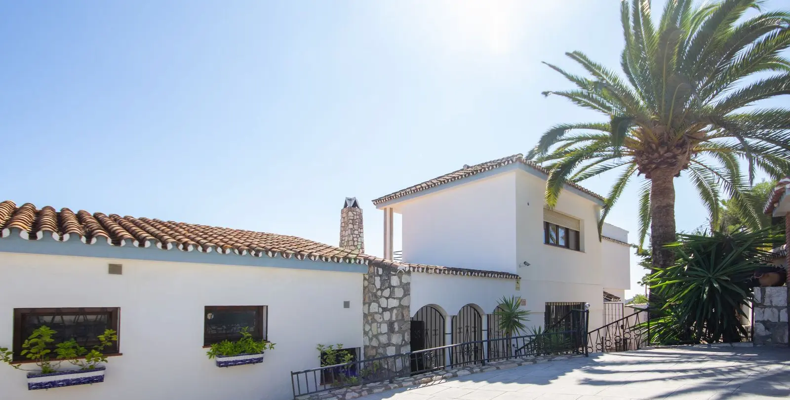 Продажа  отдельно стоящей виллы в Mijas Costa 38
