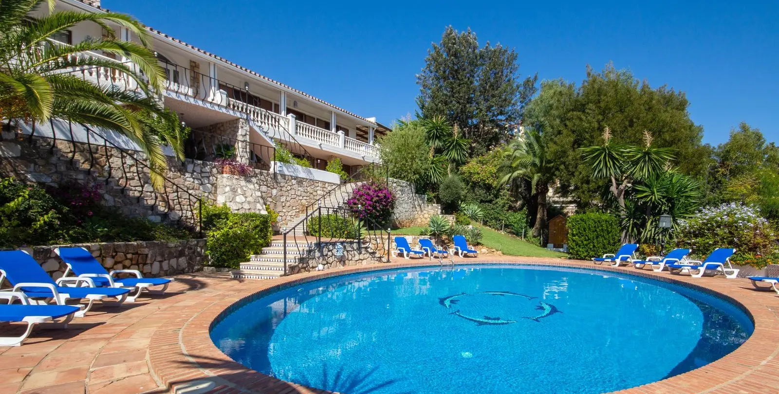 Продажа  отдельно стоящей виллы в Mijas Costa 77
