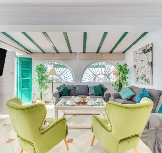 Venta de villa independiente en Nueva Andalucía