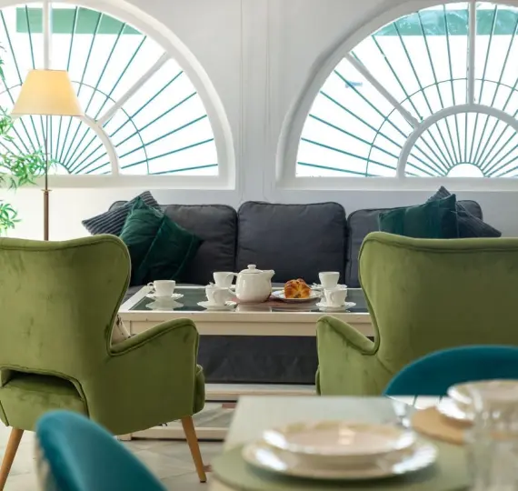 Venta de villa independiente en Nueva Andalucía