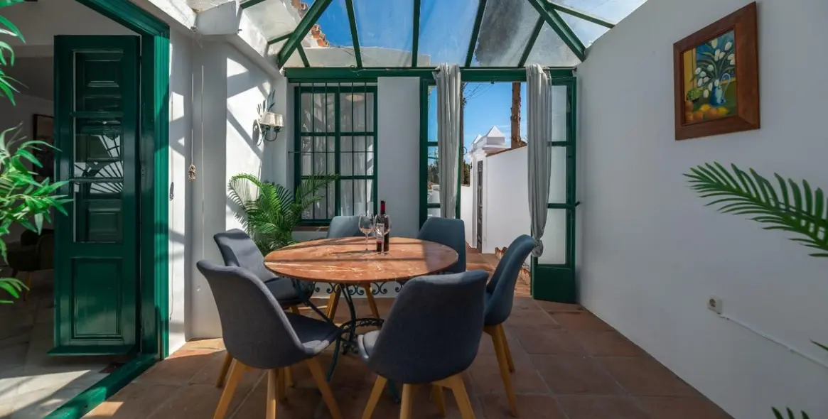 Sale of detached villa in Nueva Andalucía 31