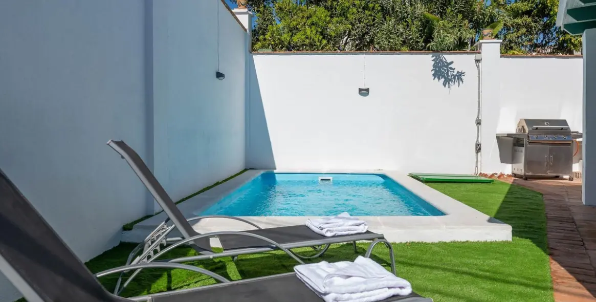 Sale of detached villa in Nueva Andalucía 41